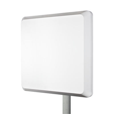 806-826MHz Panneau 9dBi Antenne Directionnelle Panneau plat Polarisation verticale double